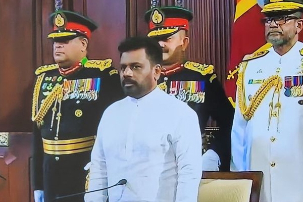 அனுரகுமார திசாநாயக்க ஜனாதிபதியாக பதவிப்பிரமாணம்.